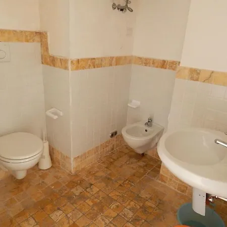 S09 - Sirolo, Nuovo Trilocale Con Giardino 8 *